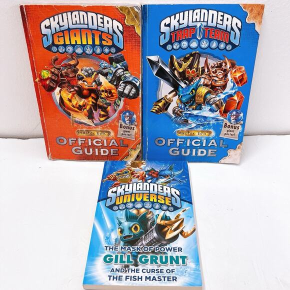 Skylanders Universe Master Eon's Guides, Elements, Portal Master Handbook 3 Set - Picture 1 of 8